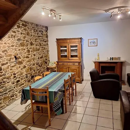 Maison En Pierre Proche Mer, Commerces Et Bus * Pordic